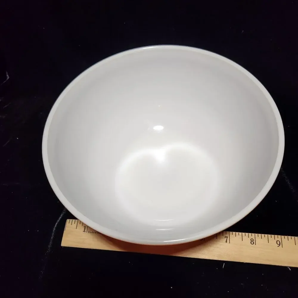 4 vintage Pyrex Autumn Harvest mixing bowls